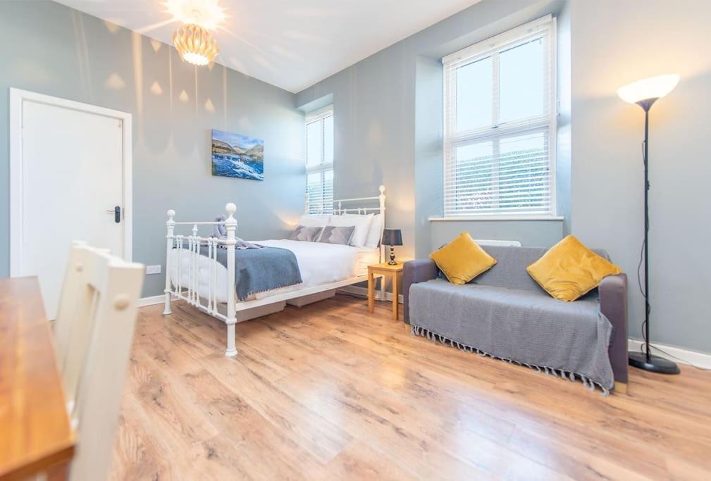 Clonbur House - Studio Village Apartment Galway Eksteriør billede