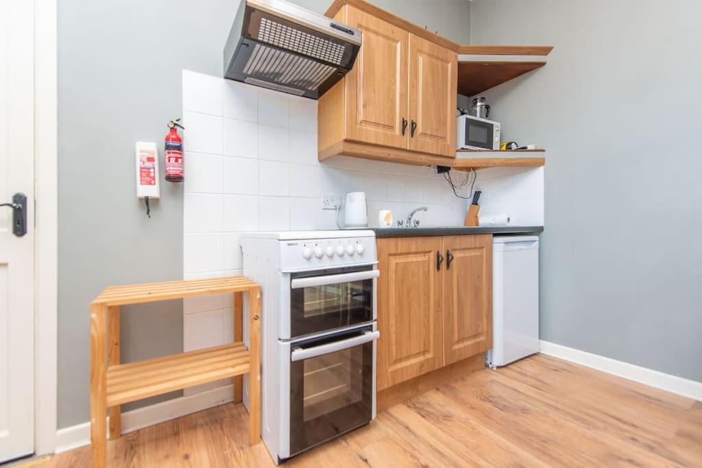 Clonbur House - Studio Village Apartment Galway Eksteriør billede